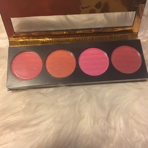 Bisou Beauty Blush palette